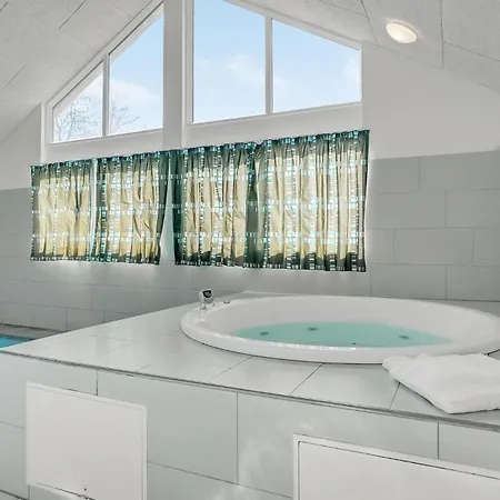 Vakantiehuis Gorgeous In Idestrup With Kitchen Bøtø By